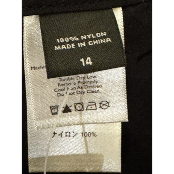 Eddie Bauer Black Nylon Women’s Size 14 Shorts Supplex Brand Gorpcore NWT - Picture 8 of 9